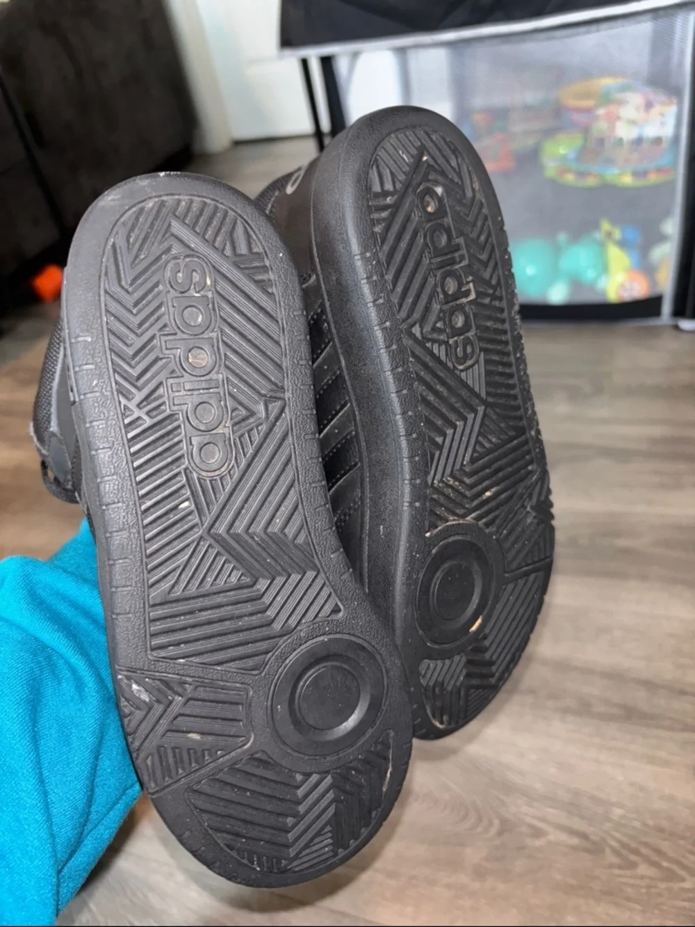 adidas Black Lace-Up High-Top Sneakers BOYS 3.5 - Picture 4 of 5